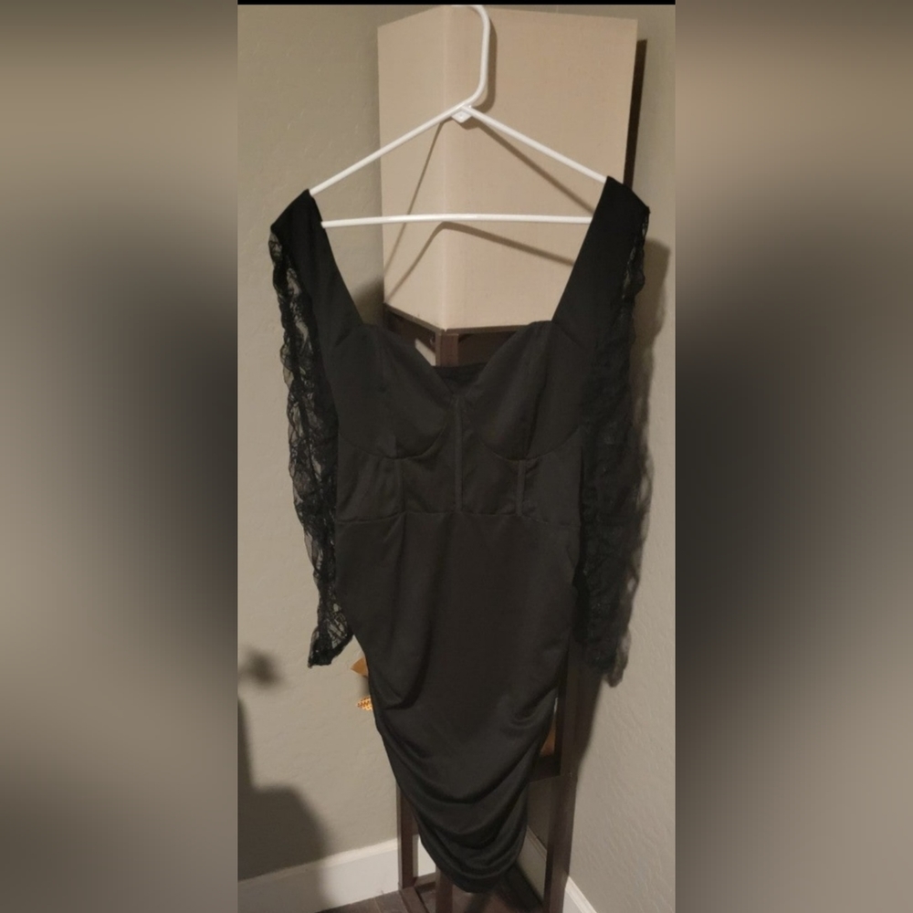 Black Ruched Body Con Dress with Lace Sleeves